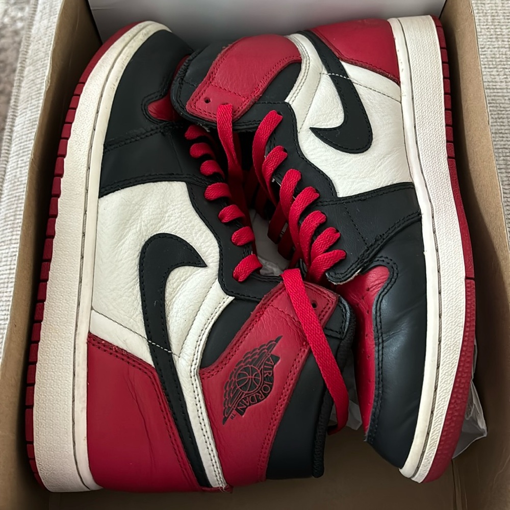 Air Jordan 1 Retro High OG “Bred Toe”